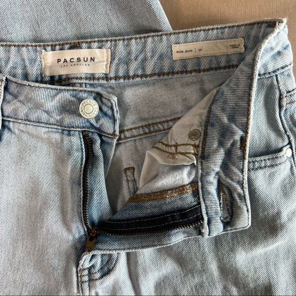 PacSun Lightwash Distressed Mom Jeans - Picture 6 of 14